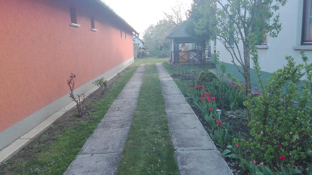 Plajbi Apartment Hajdúszoboszló المظهر الخارجي الصورة